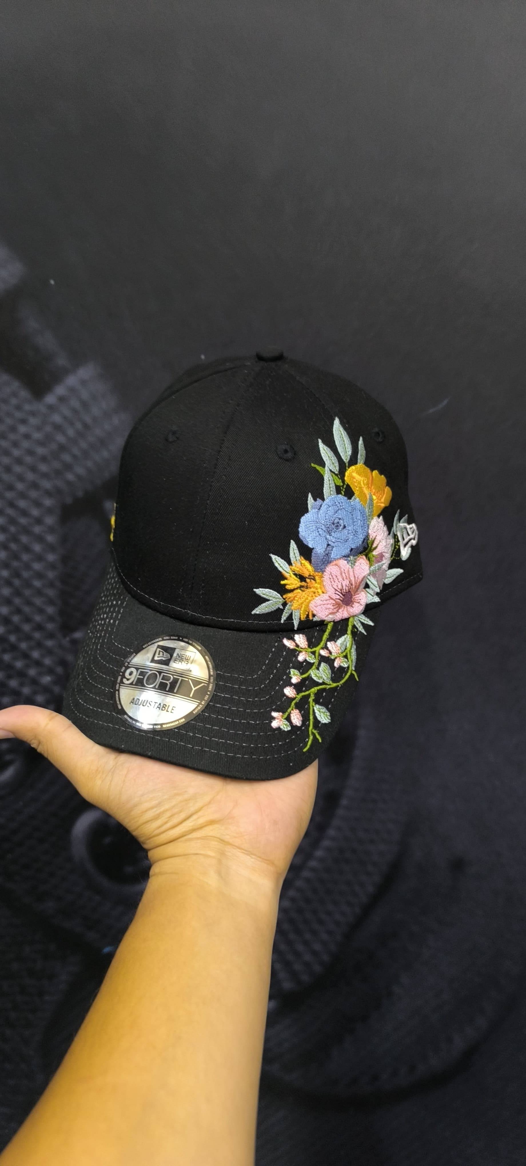 New Era Legit (Floral Negra 9forty)