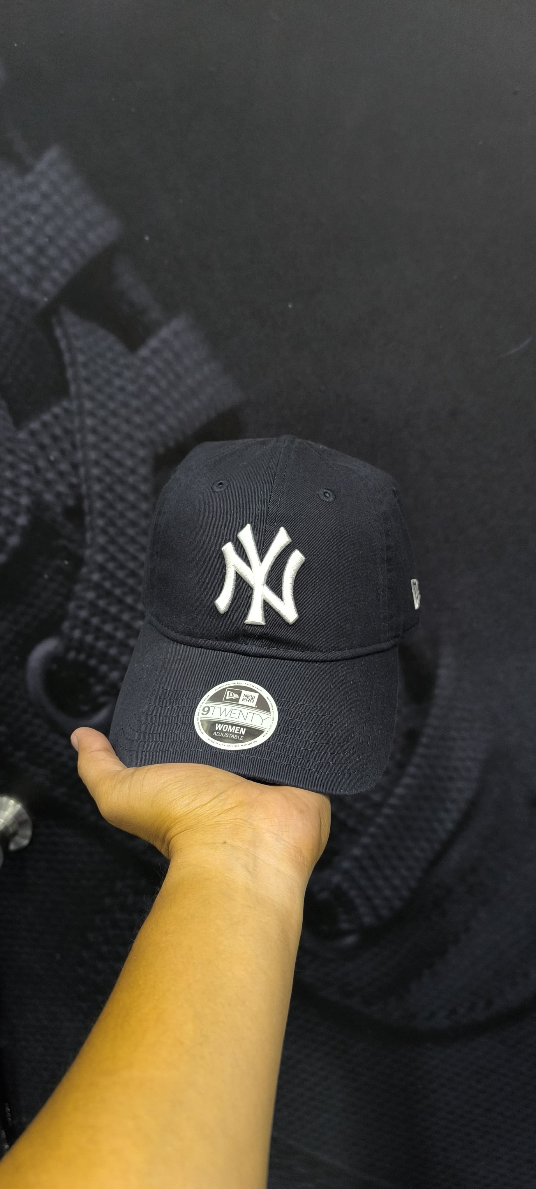 New Era Legit (Yankees Women 920)