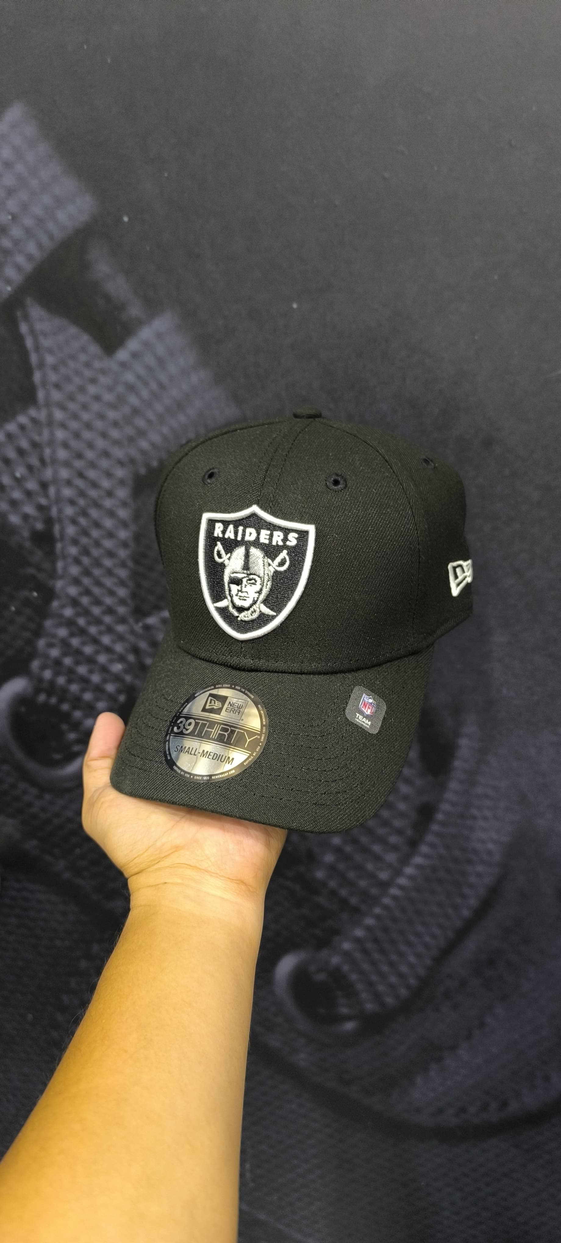 New Era Legit (Raider negra 3930)